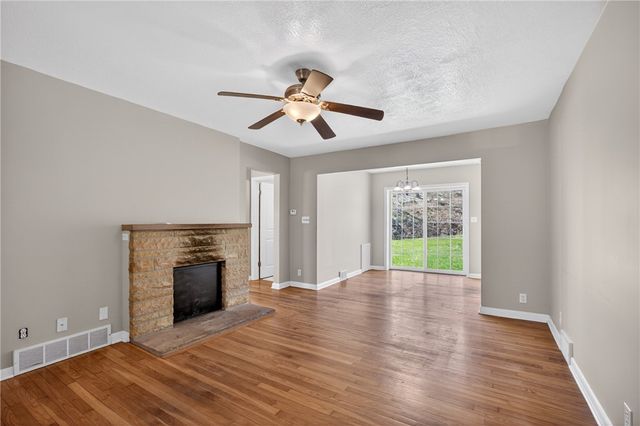 2523 Union Valley Rd, Wampum, PA 16157