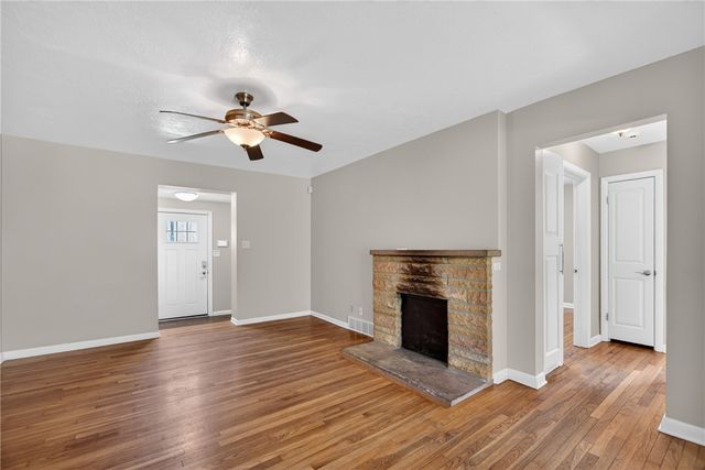 2523 Union Valley Rd, Wampum, PA 16157