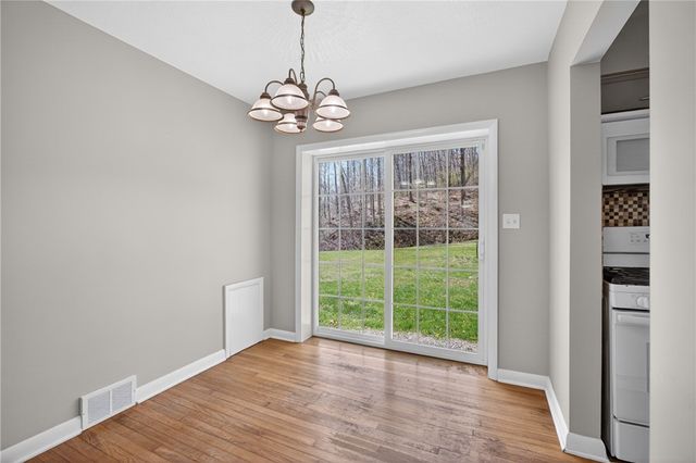 2523 Union Valley Rd, Wampum, PA 16157
