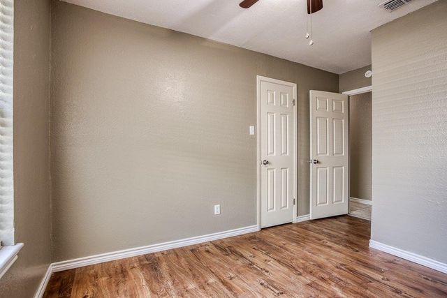 2303 Twin Oak Dr, Portland, TX 78374