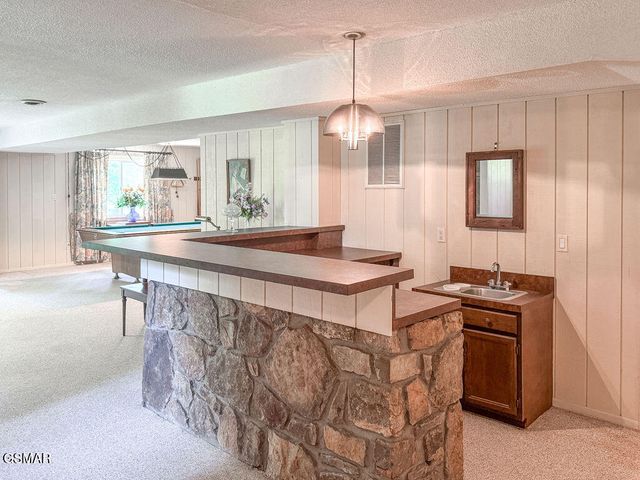 225 Hemlock Court, Sevierville, TN 37862