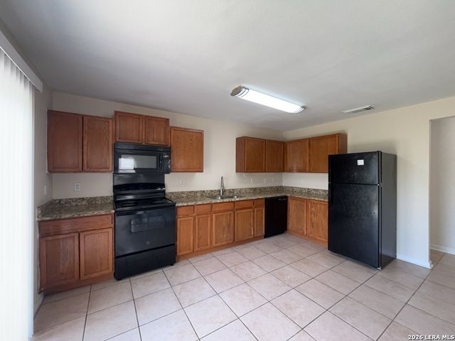 6667 Beech Trail, Converse, TX 78109