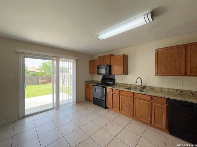 6667 Beech Trail, Converse, TX 78109