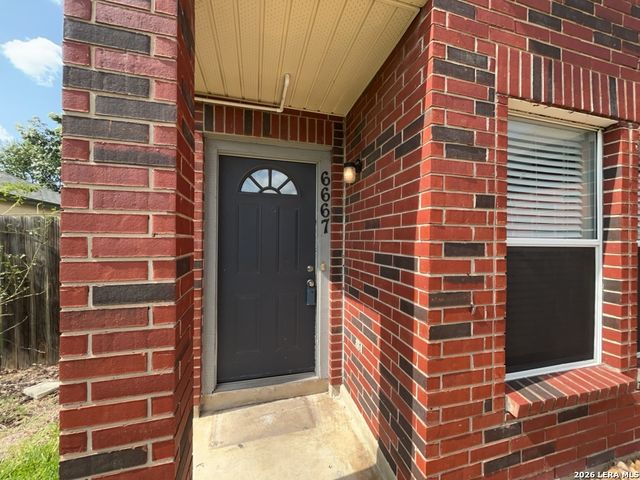 6667 Beech Trail, Converse, TX 78109