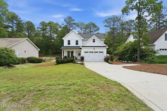 8 Asheville Way, Pinehurst, NC 28374