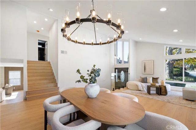 382 Thunderhead St, Thousand Oaks, CA 91360