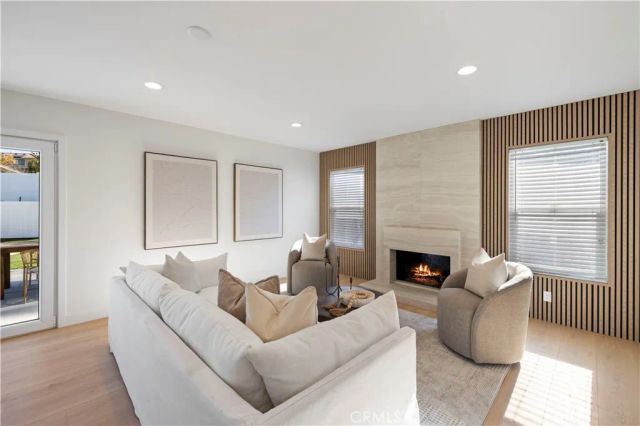 382 Thunderhead St, Thousand Oaks, CA 91360