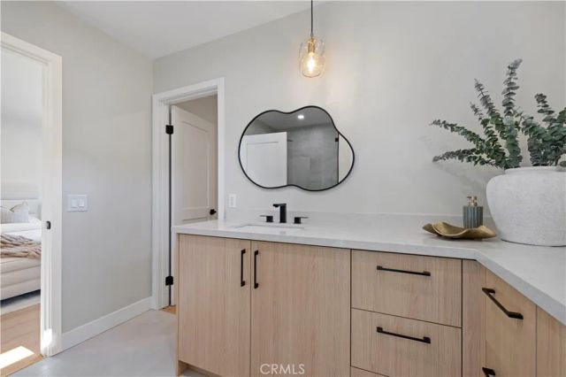 382 Thunderhead St, Thousand Oaks, CA 91360