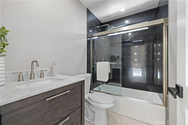 382 Thunderhead St, Thousand Oaks, CA 91360