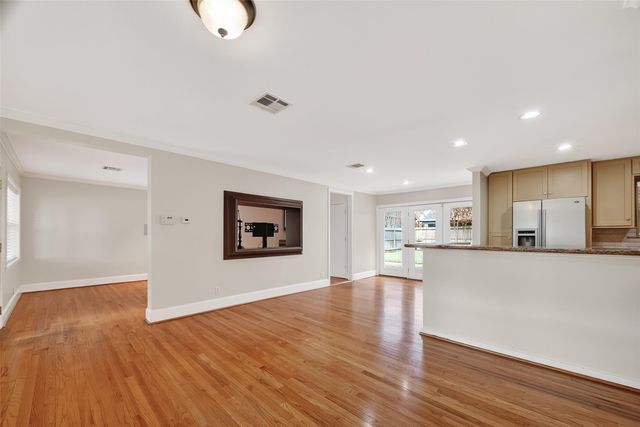 2010 Wakefield Drive, Houston, TX 77018