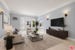 437 N Genesee Avenue 1/2, Los Angeles, CA 90036