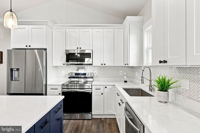 312 9TH ST, Colonial Beach, VA 22443