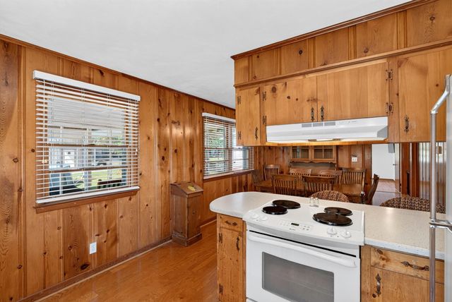 310 S Charleston Street, Blacksburg, SC 29702