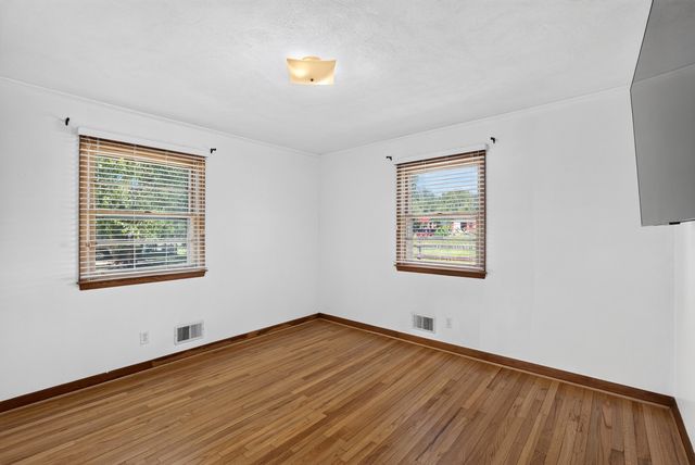 310 S Charleston Street, Blacksburg, SC 29702