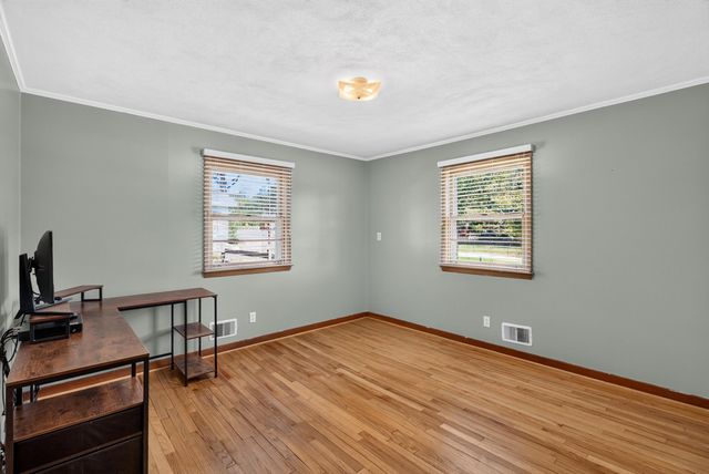 310 S Charleston Street, Blacksburg, SC 29702