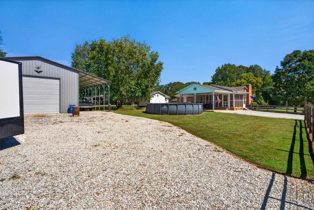 310 S Charleston Street, Blacksburg, SC 29702