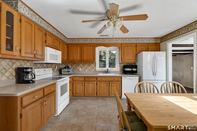 36 Clinton Street, Trumbull, CT 06611