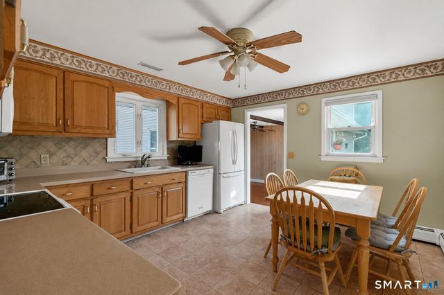 36 Clinton Street, Trumbull, CT 06611