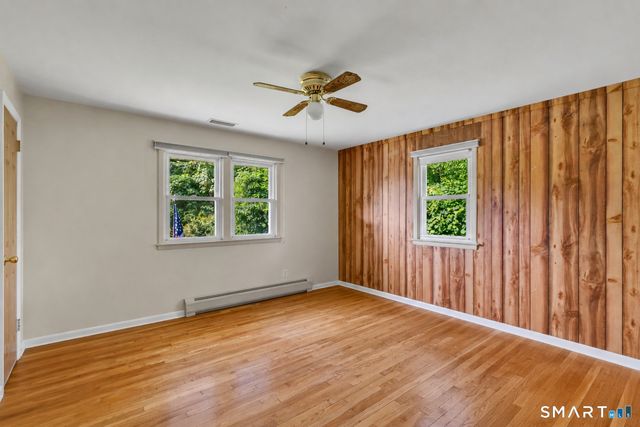 36 Clinton Street, Trumbull, CT 06611