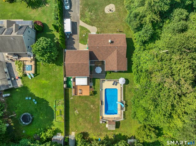 36 Clinton Street, Trumbull, CT 06611