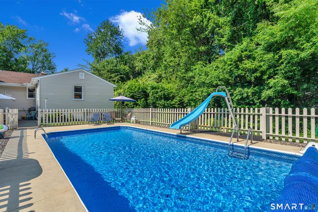 36 Clinton Street, Trumbull, CT 06611