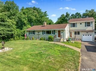 36 Clinton Street, Trumbull, CT 06611