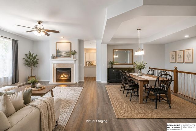 16148 V Circle, Omaha, NE 68135