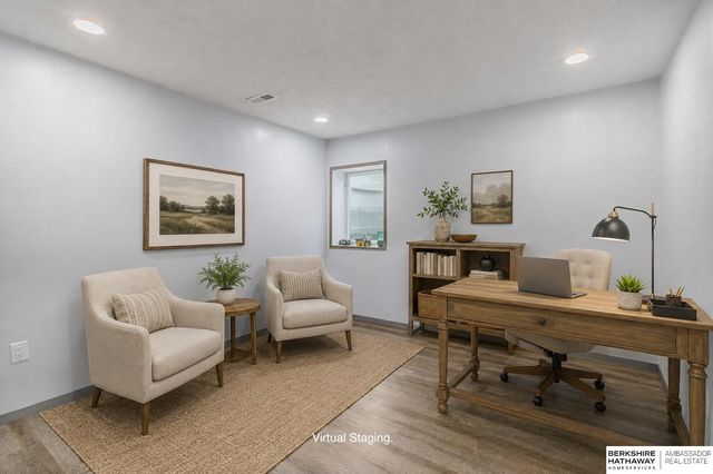 16148 V Circle, Omaha, NE 68135