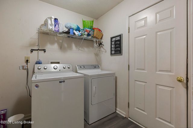 1208 Beckley Hills Ct, Louisville, KY 40245