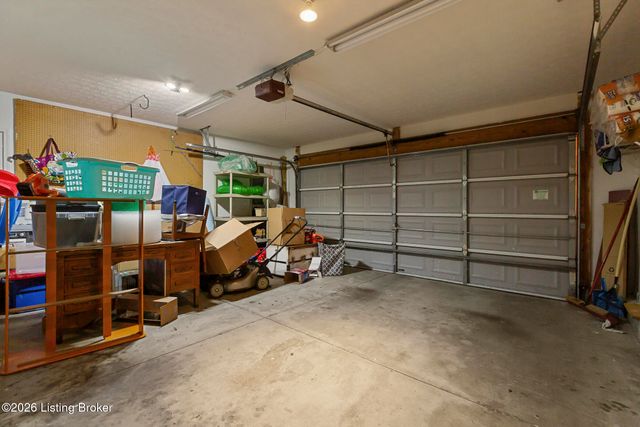 1208 Beckley Hills Ct, Louisville, KY 40245
