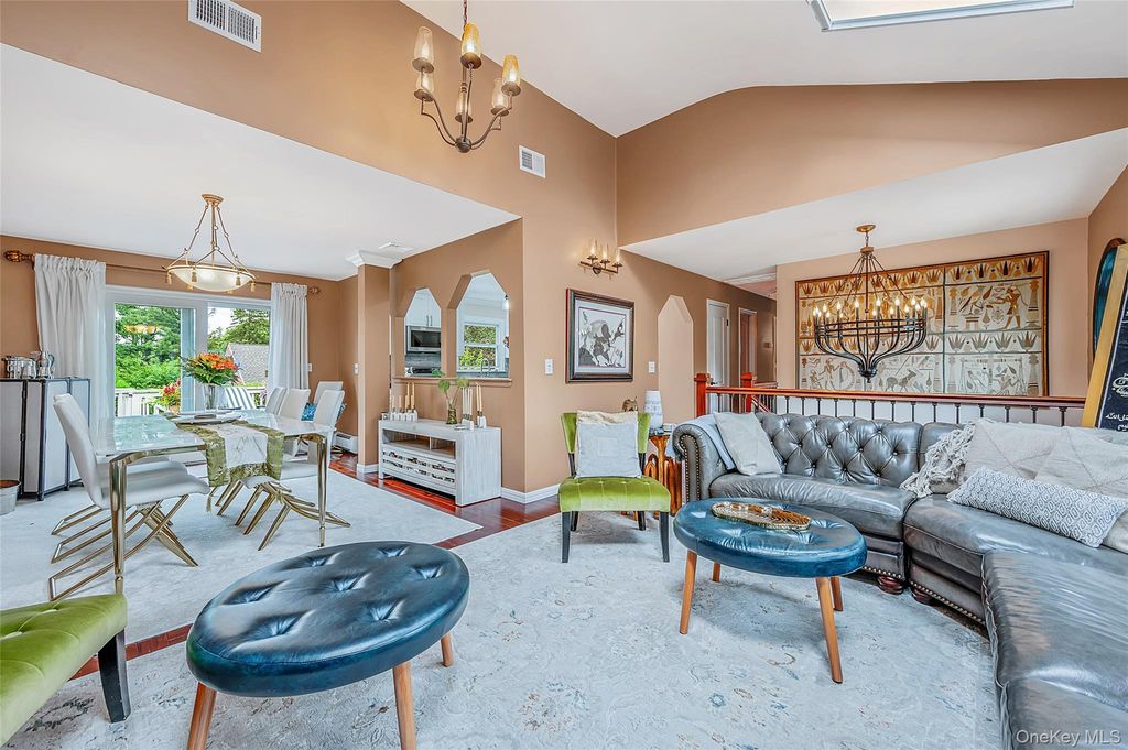 25 Kellogg Place, South Huntington, NY 11746 — photo 3