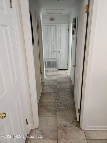 2535 Meadow Road, Biloxi, MS 39531