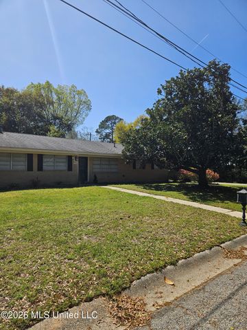 2535 Meadow Road, Biloxi, MS 39531