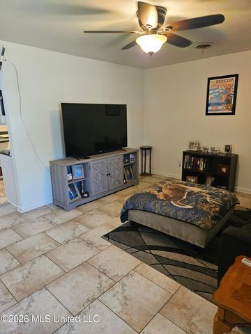 2535 Meadow Road, Biloxi, MS 39531