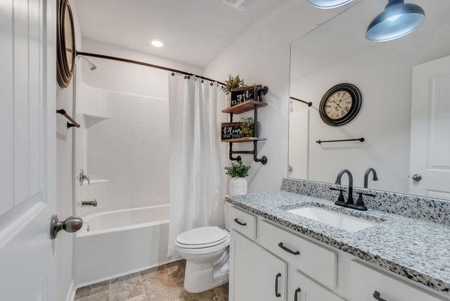 803 Dallas Dr, Columbia, TN 38401