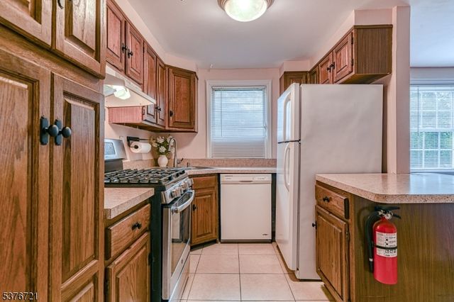 522 Lincoln Park, Cranford Twp., NJ 07016