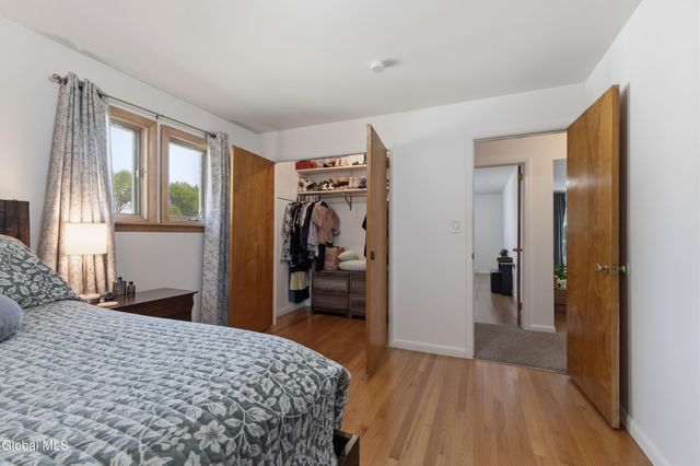 48 John David Lane 2, Albany, NY 12208