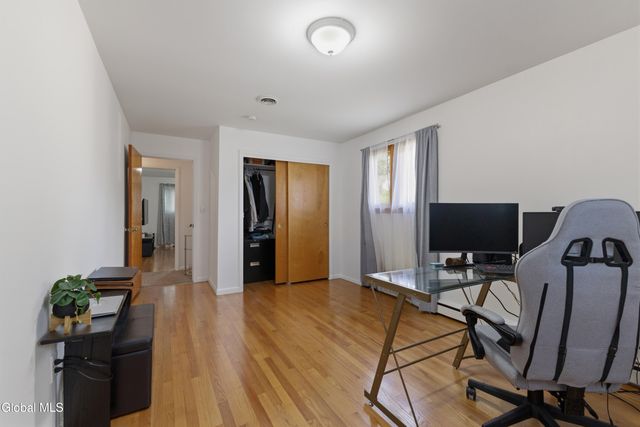48 John David Lane 2, Albany, NY 12208