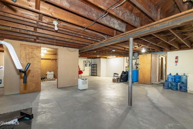 48 John David Lane 2, Albany, NY 12208