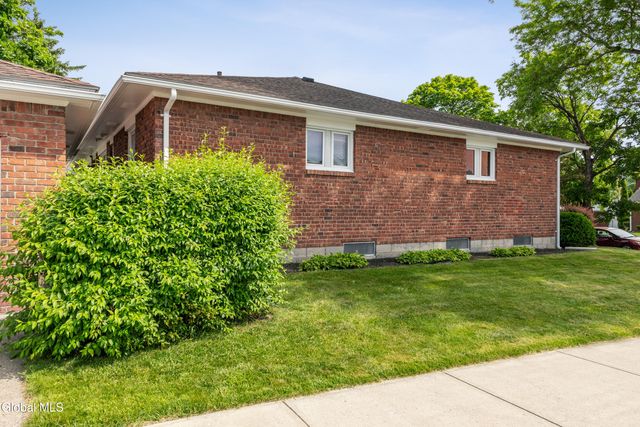 48 John David Lane 2, Albany, NY 12208
