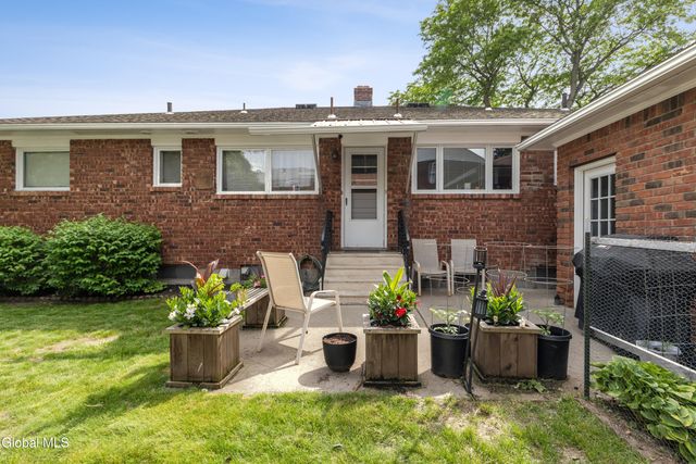 48 John David Lane 2, Albany, NY 12208