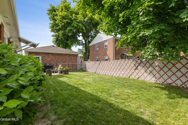 48 John David Lane 2, Albany, NY 12208