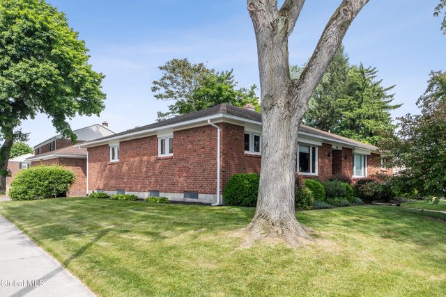 48 John David Lane 2, Albany, NY 12208
