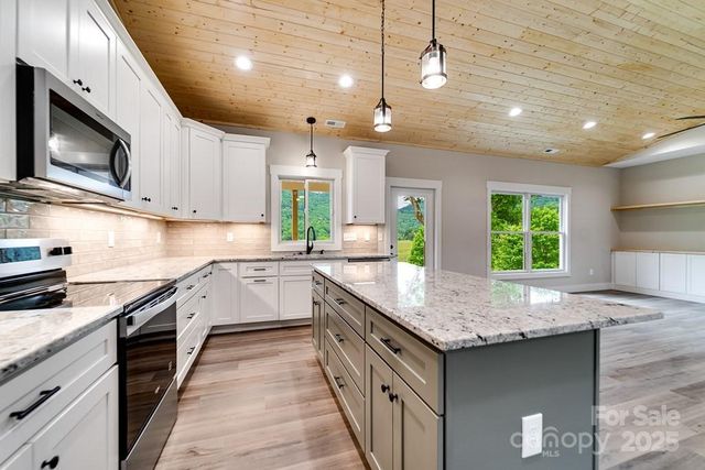 12 Gracie Rose Street, Clyde, NC 28785