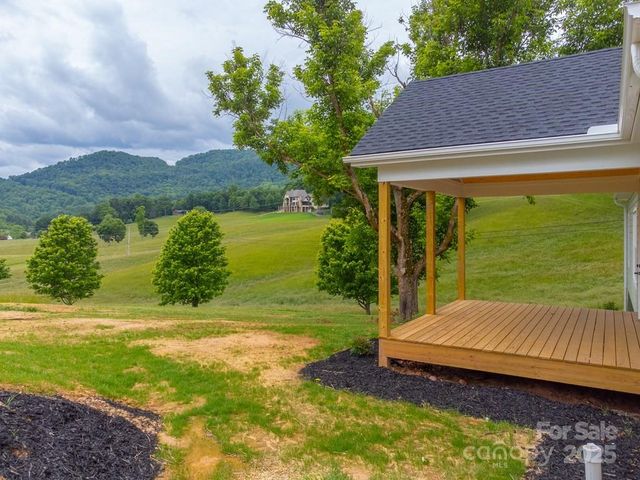 12 Gracie Rose Street, Clyde, NC 28785