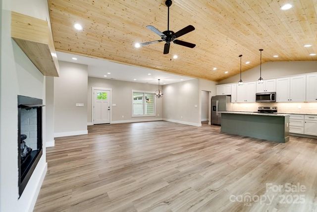 12 Gracie Rose Street, Clyde, NC 28785