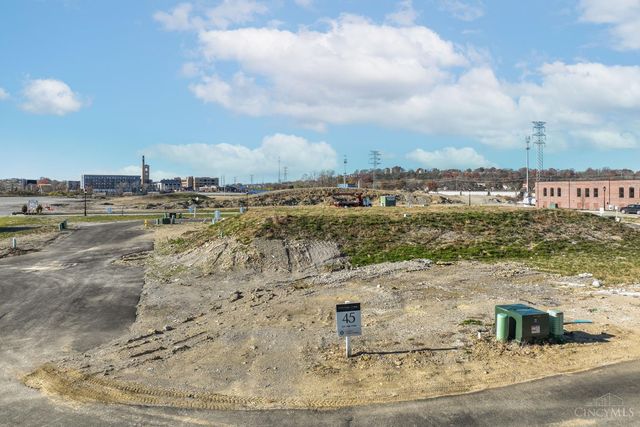 4454 Water Oak Circle, Cincinnati, OH 45209