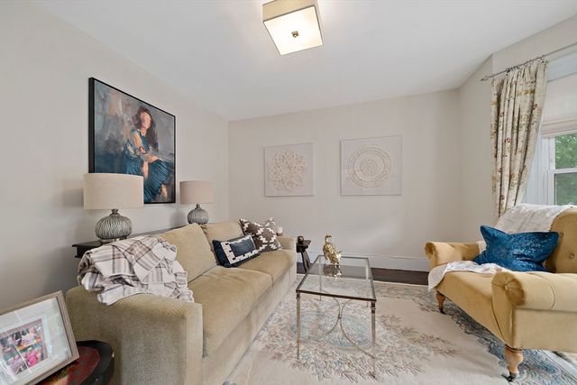 24 Moseley St, Boston, MA 02125