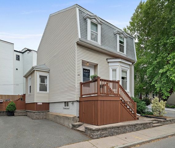 24 Moseley St, Boston, MA 02125