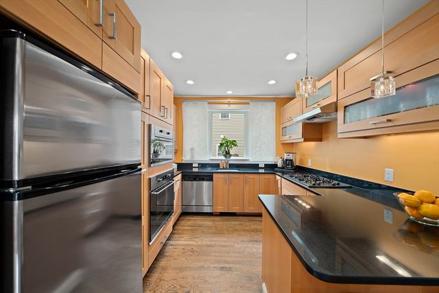 24 Moseley St, Boston, MA 02125